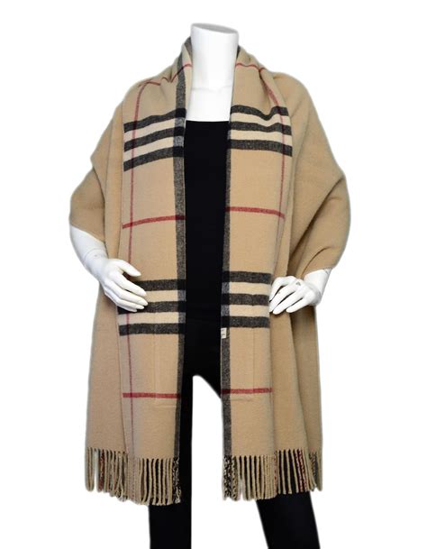 Burberry poncho shawl pockets helene